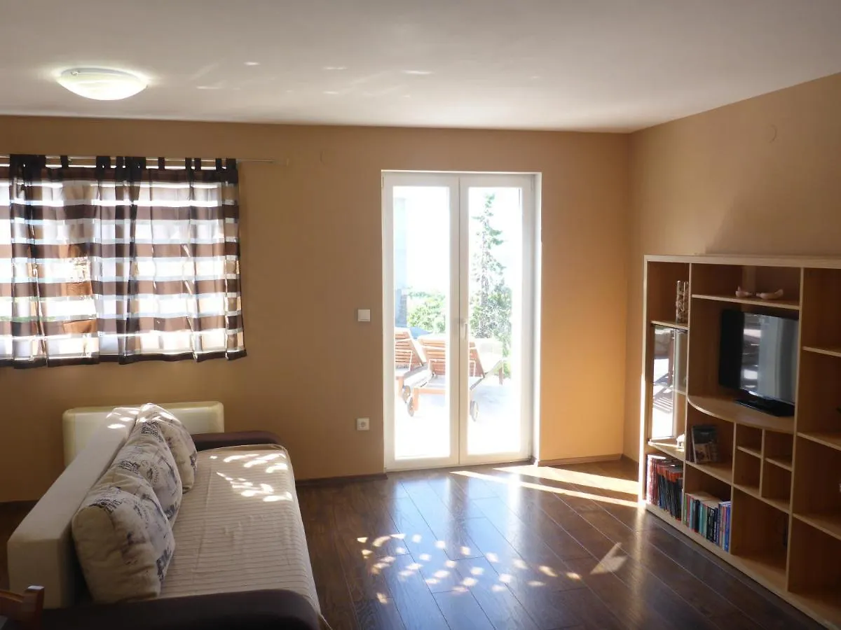 Comfortable Apartment Lavanda Kornic 0*,